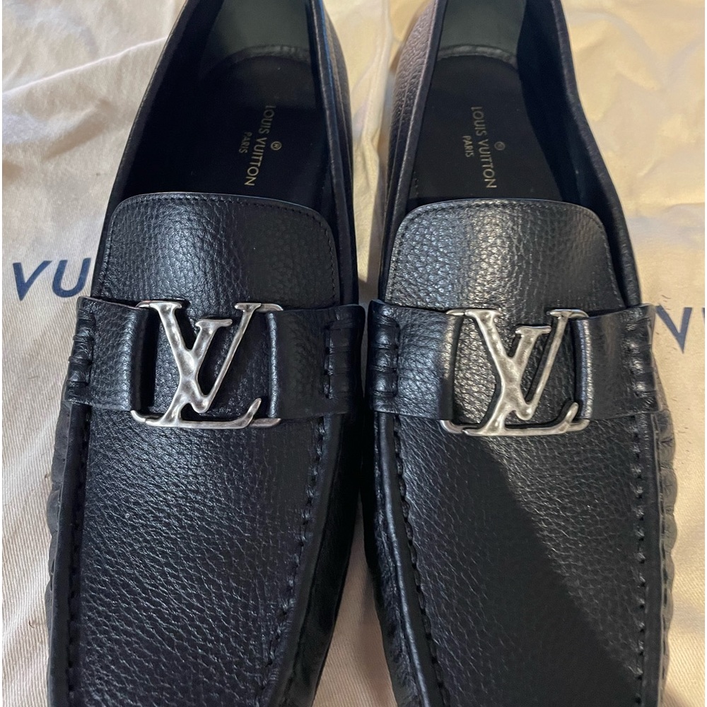I am selling size 9 Louis Vuitton men’s dress shoes, worn once.